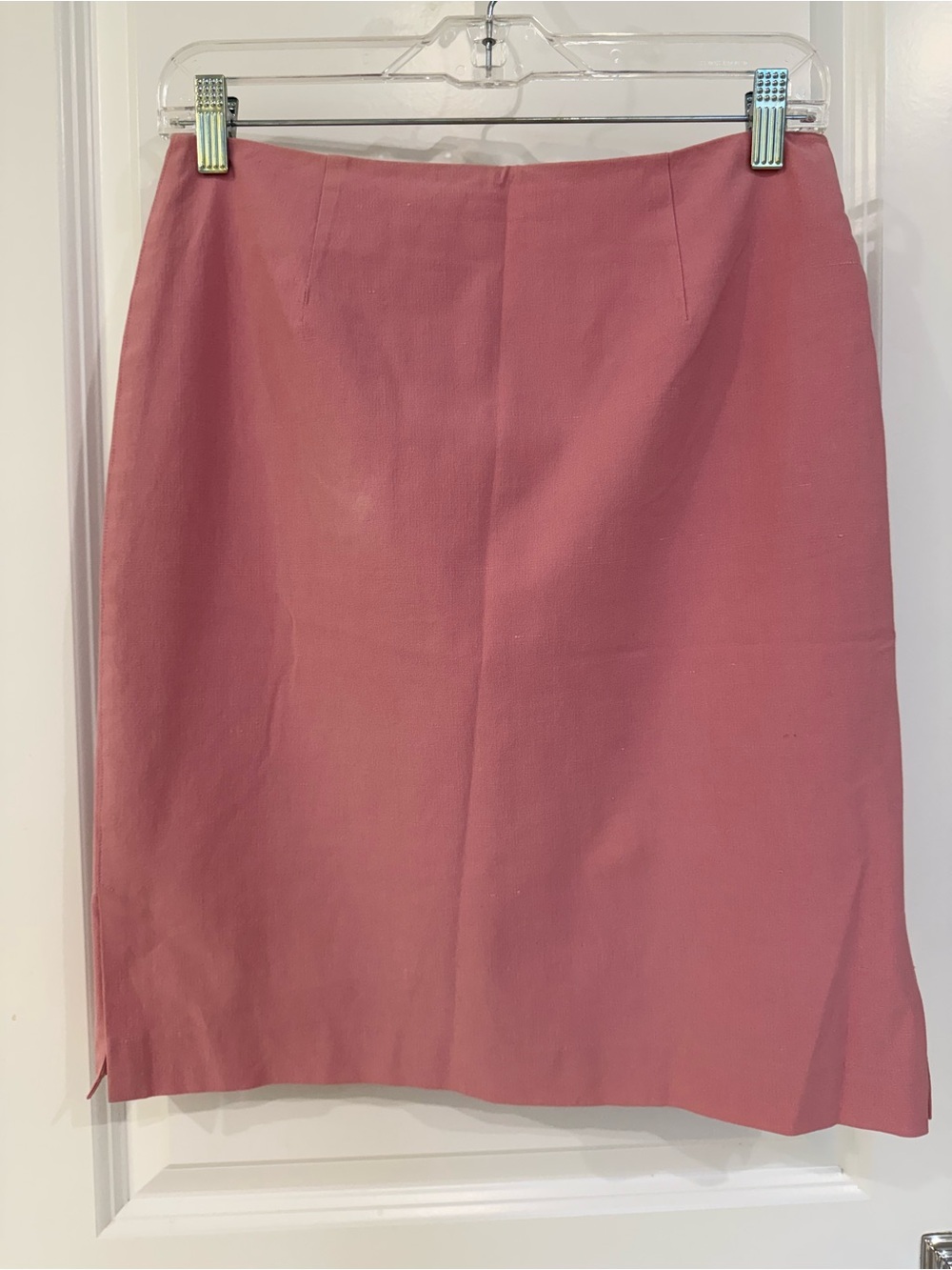 Leggiadro Classic Pink Silk Pencil Skirt